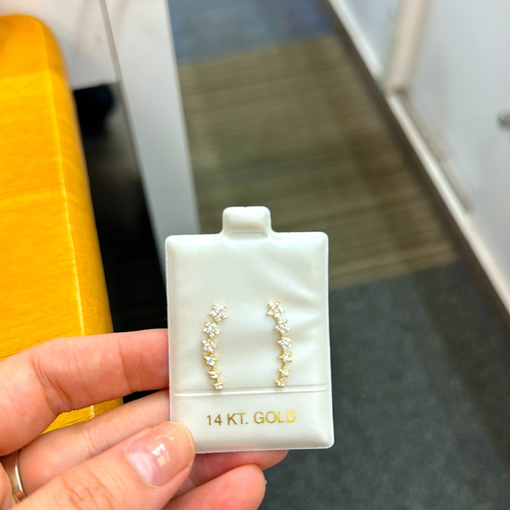 14kt graduating earring post